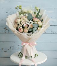 Букет цветов из:  Розы и Лизиантусы #REPLACE_PRED# Строкино