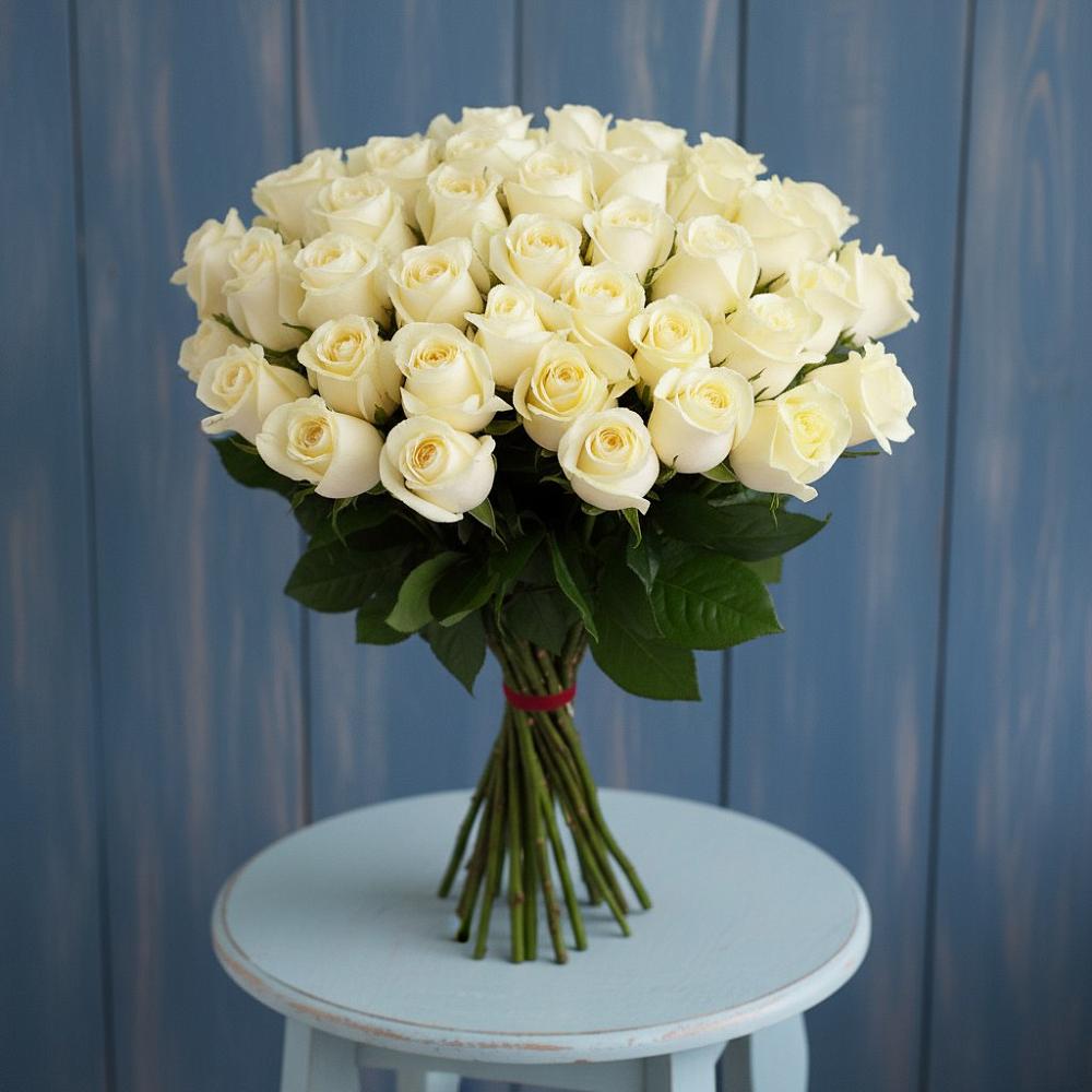 Букет 51 Белая роза Эдлесс Лав в Строкино