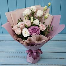 Букет цветов из:  Розы и Лизиантусы #REPLACE_PRED# Строкино