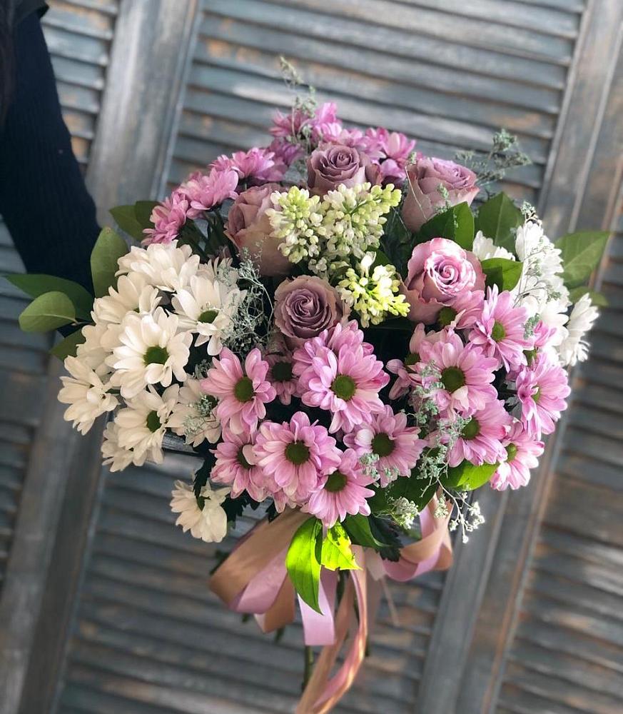 Букет цветов из: Хризантемы и Розы в Строкино