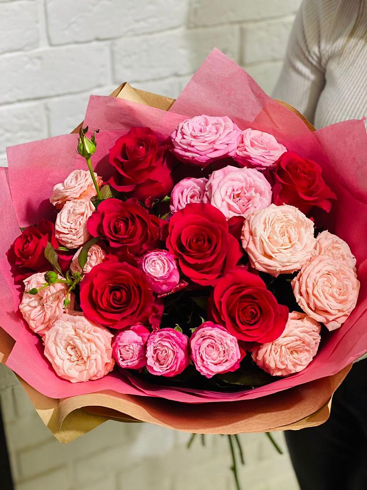 Букет цветов из: Розы в Строкино