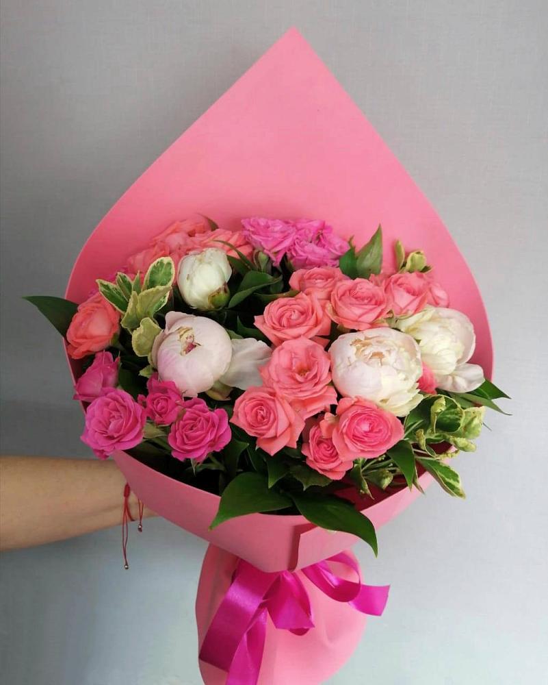 Букет цветов из: Розы в Строкино