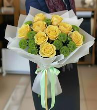 Букет цветов из:  Хризантемы и Розы в Строкино