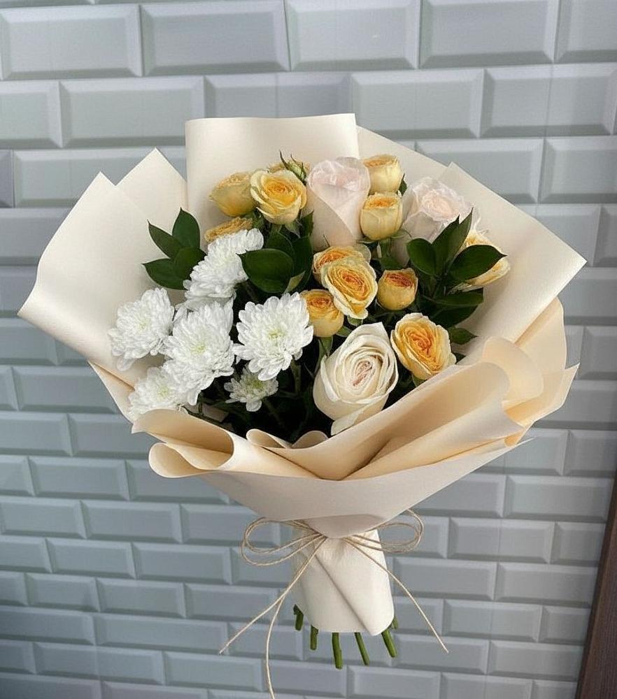 Букет цветов из: Розы и Хризантемы в Строкино