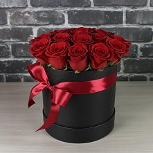 Цветочная композиция из Розы в шляпной коробке в Строкино