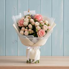 Букет цветов из:  Розы в Строкино