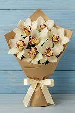 Букет цветов из:  Орхидеи и Розы в Строкино